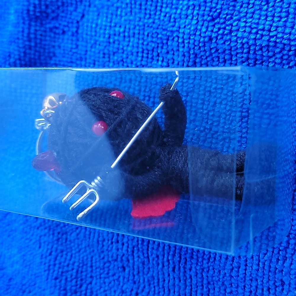 LITTLE DEVIL KEY RING - Picture 9 of 11